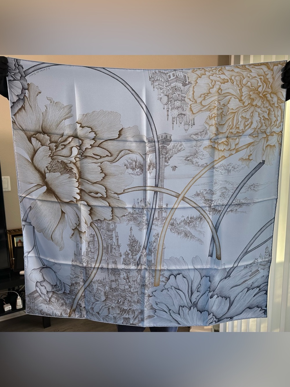 Hermes À L’Ombre des Pivoines Scarf 90